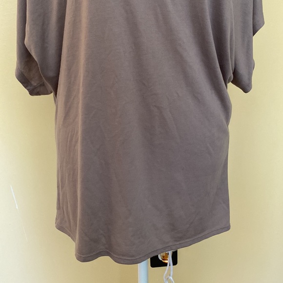 Bella top - Picture 3 of 11